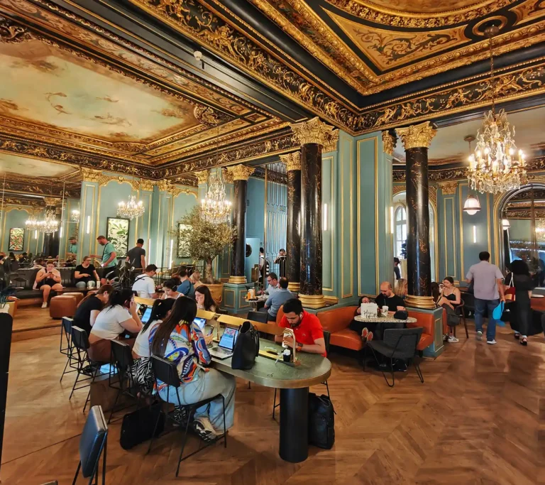 Starbucks Opéra